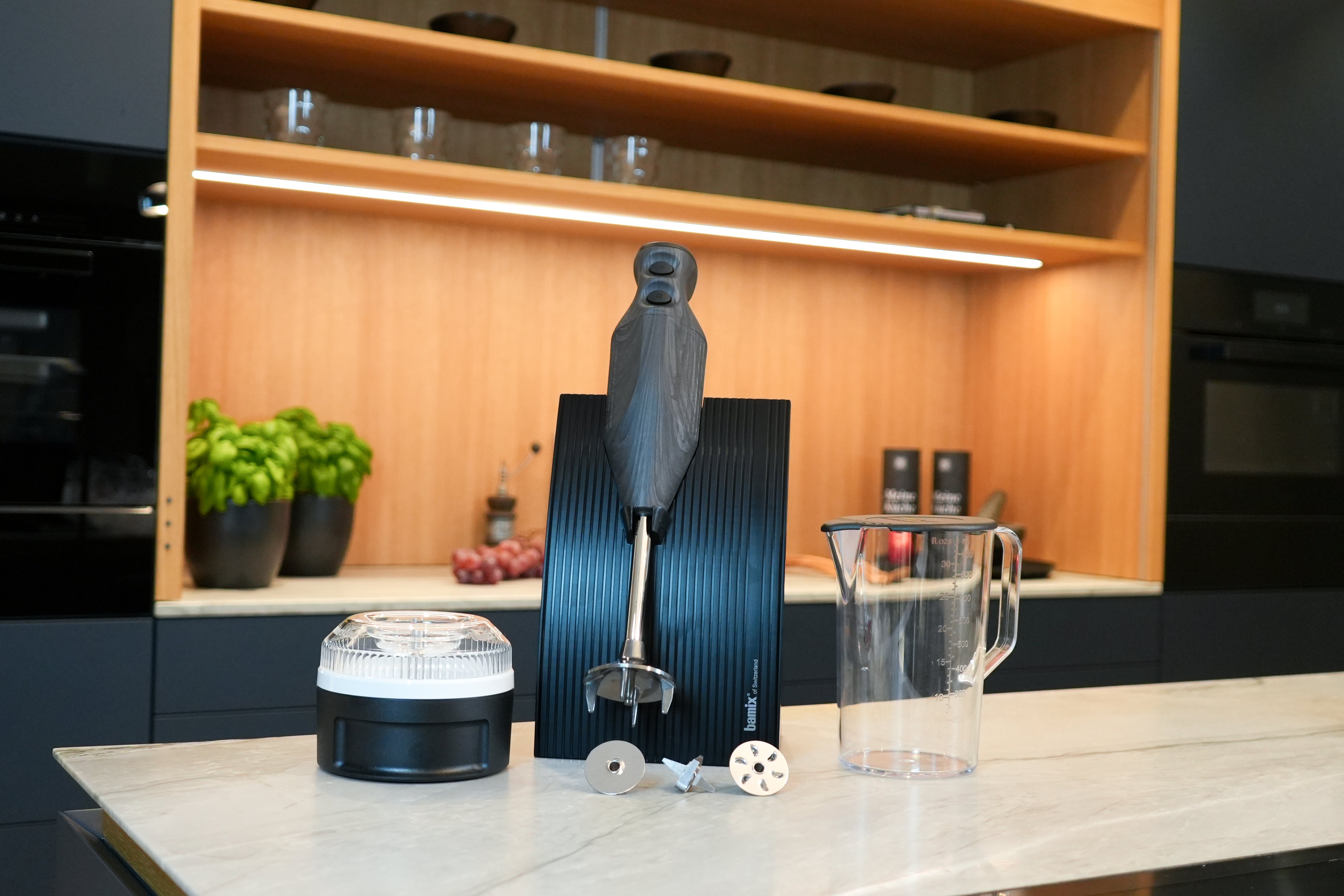 bamix-design-edition-swissline-stabmixer-200w-ebony image 4