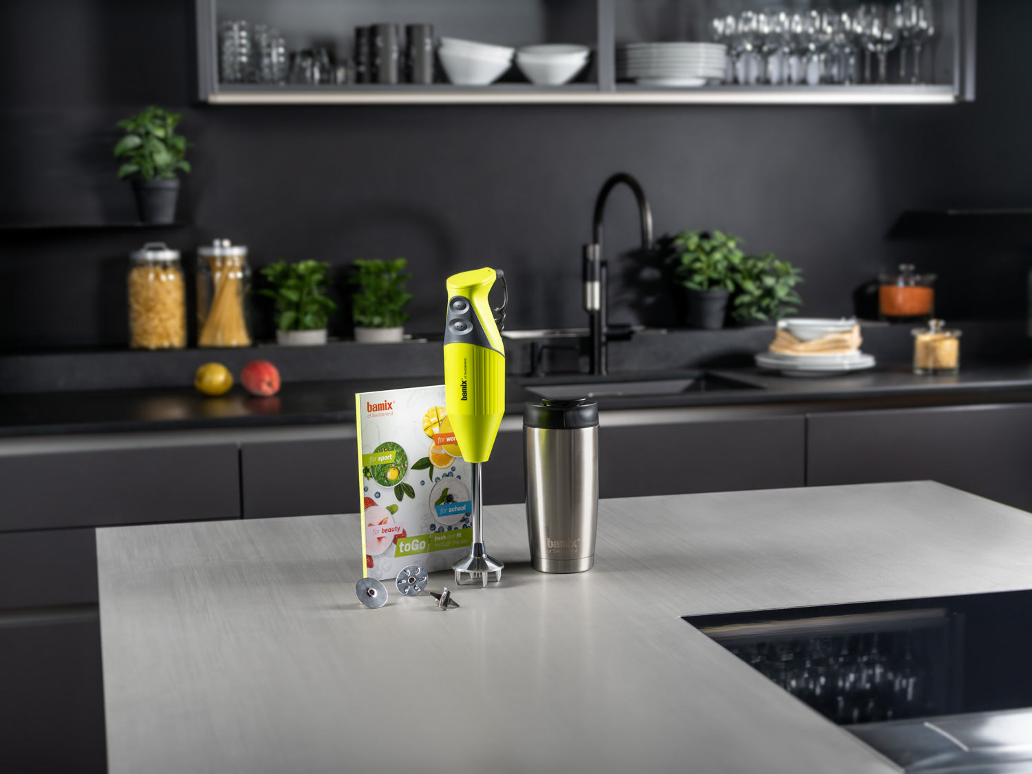 bamix-togo-stabmixer-set-200w-weiss-thermobecher image 2