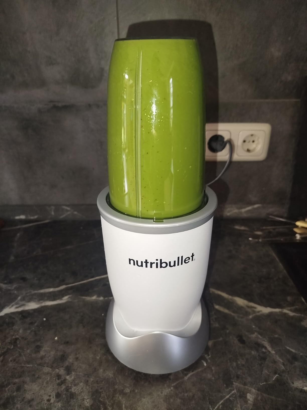 Praktischer Becher
