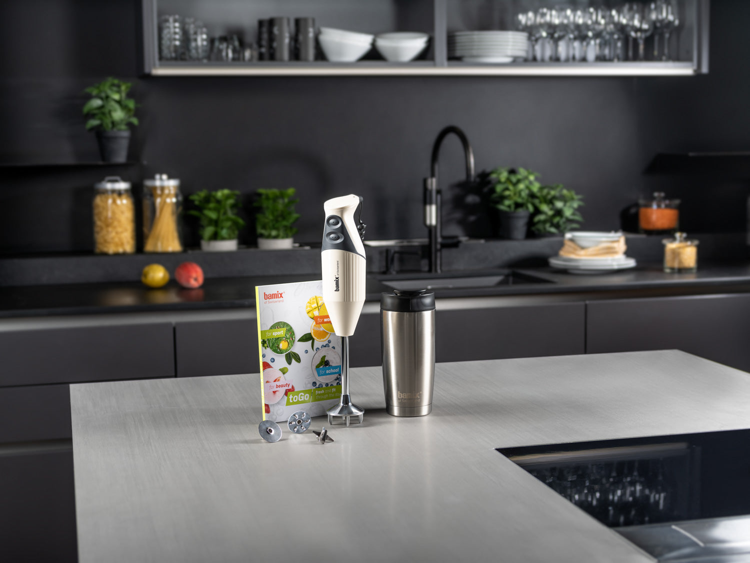 bamix-togo-stabmixer-set-200w-weiss-thermobecher image 4